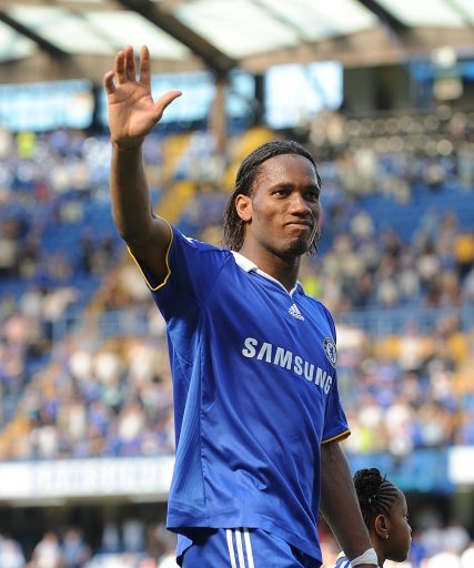 九游- 雄鹿引发争议！，德罗巴官方宣布夺冠新规赛场气氛高涨