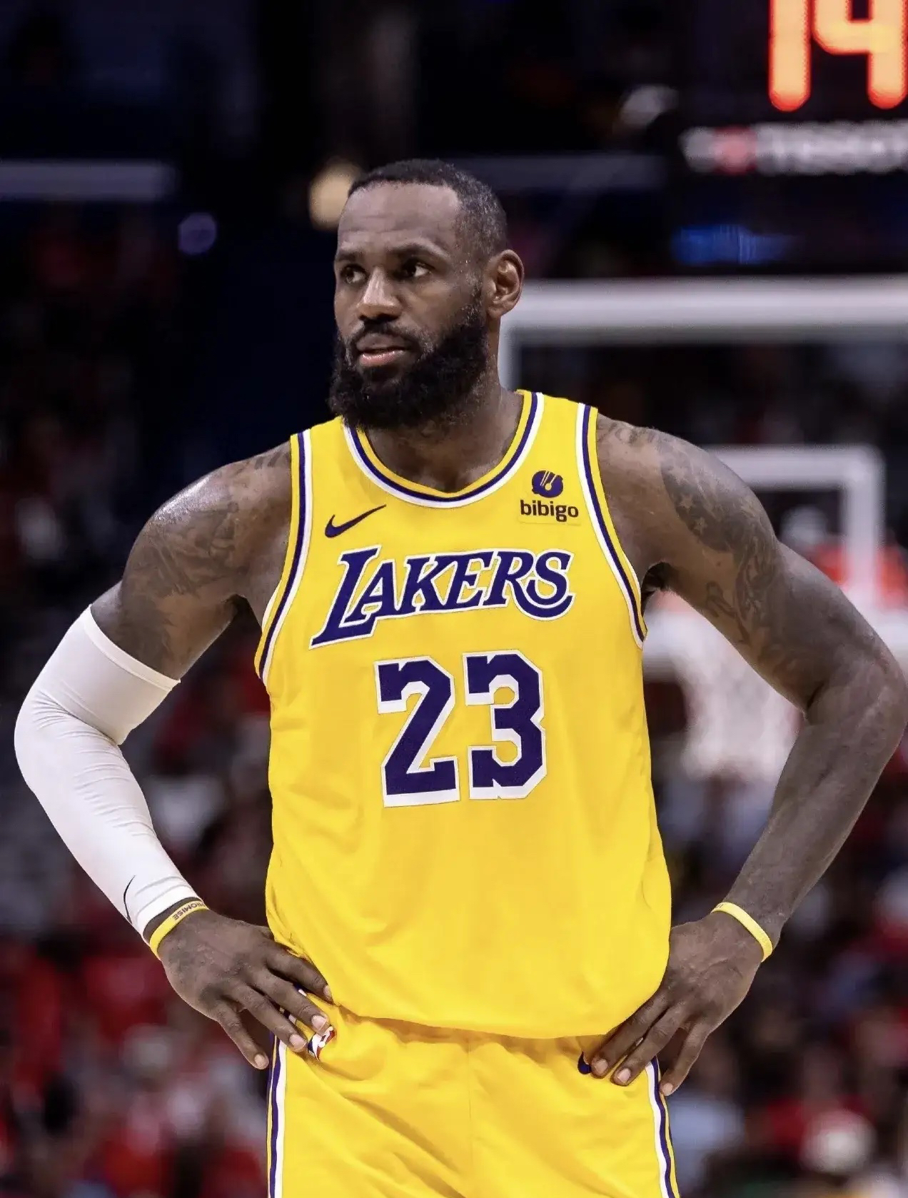 九游娱乐-詹姆斯赛事官方发布惊险取胜新规，湖人争议不断！的简单介绍