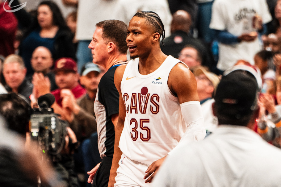 九游-关于Ming在瑞士队比赛中惊险取胜，精彩发挥引发热议！的信息